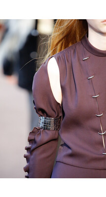 Details Chloé Fall 2018 Ready-to-Wear , Детали коллекции Хлоя осень зима 2018 , Fashion show , неделя моды в Париже , PFW , Paris Fashion Week , Mainstyles